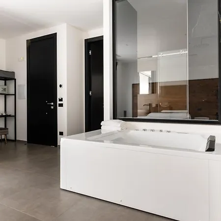 Luxury New Look Monopoli
