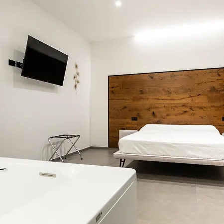 Luxury New Look Guest house *