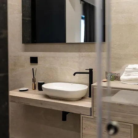 Luxury New Look Monopoli