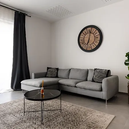 Luxury New Look
