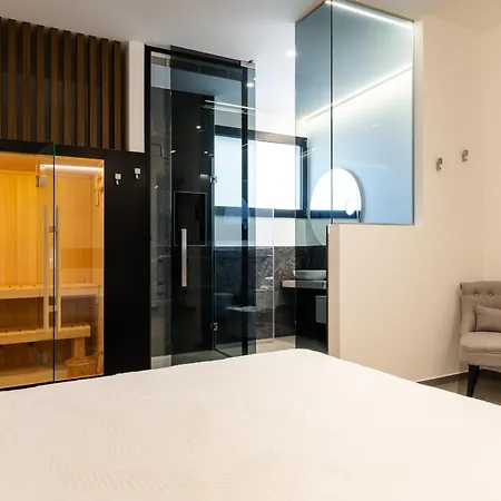 Luxury New Look Monopoli