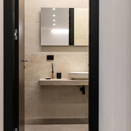 Luxury New Look Guest house